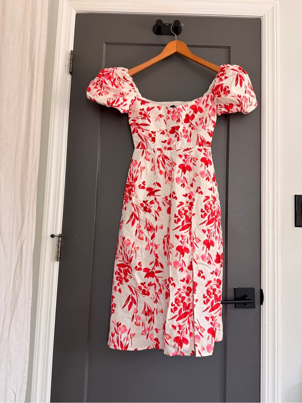 Banana Republic White and Red Floral Puff-Sleeve Midi Dress